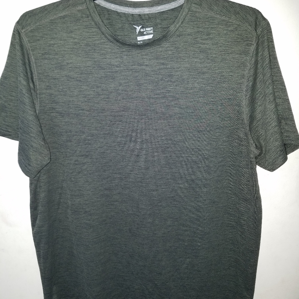 Men's Old Navy XL Olive Green Tshirt
